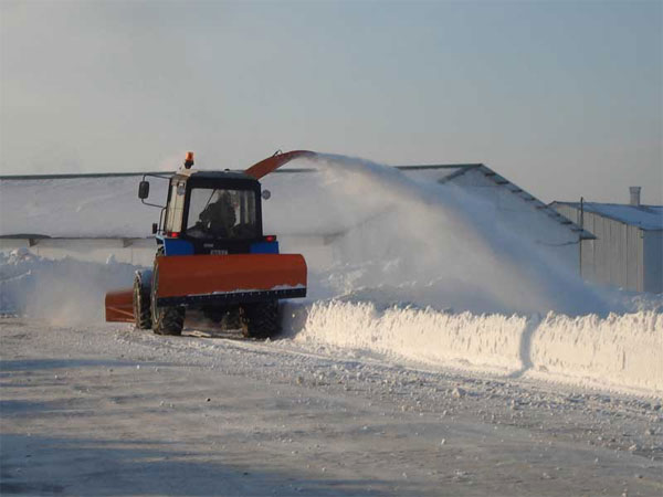 Отвал для снега на МТЗ (Беларус)